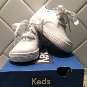 New in box White Toddler Keds
